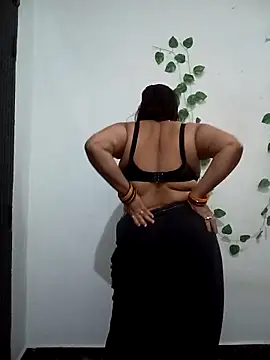 Snapshot of Neha-Bhabhi-Rasily chatting on 04.11.26 Neha-Bhabhi-Rasily online show from 04.11.26