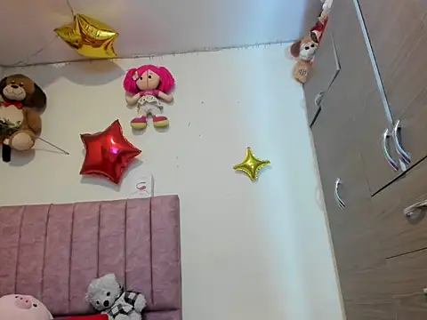 hot-nikol online show from 03.22.25