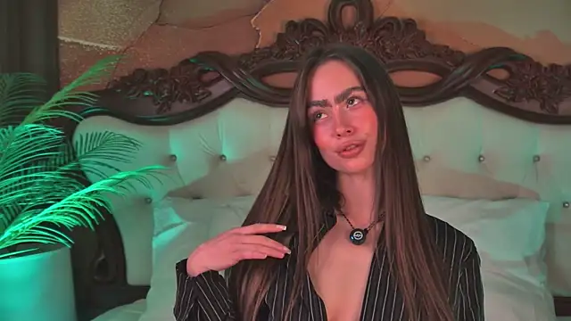 Amanda River online show from 04.12.26