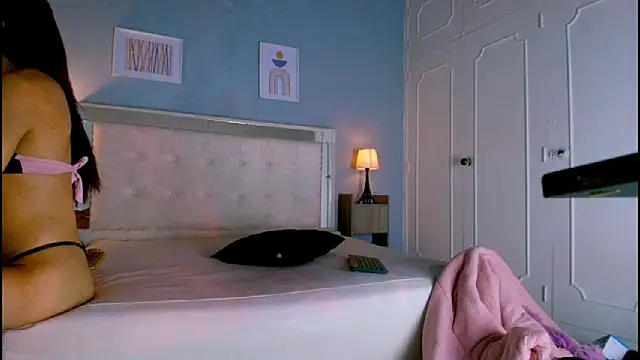 Emily Castillo 1 online show from 03.22.25