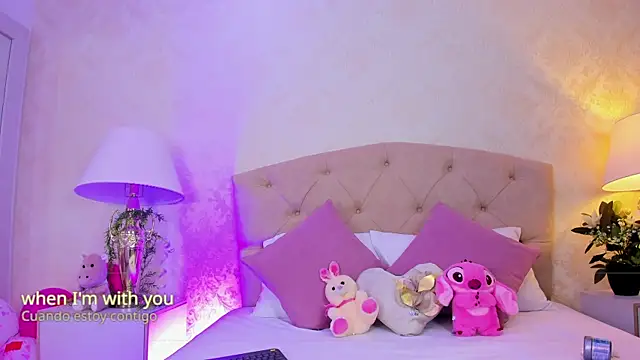 Mia Montess online show from 04.18.26