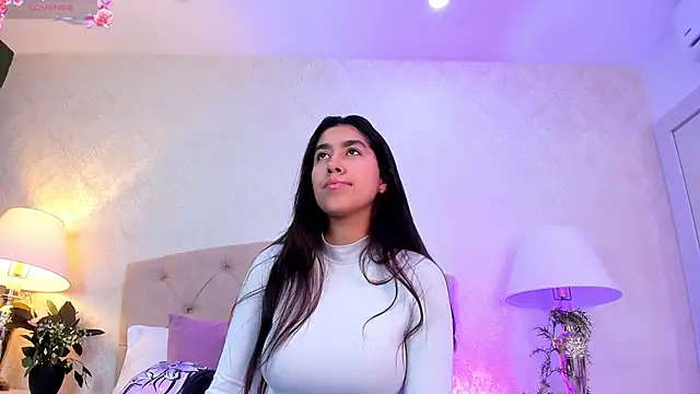 Mia Montess online show from 05.27.26