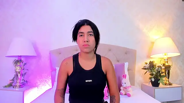 Snapshot of Mia_Montess chatting on 06.18.26 Mia Montess online show from 06.18.26