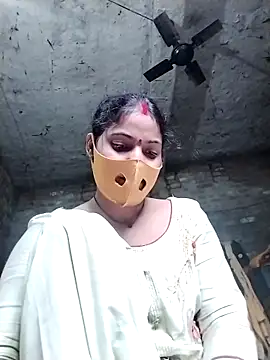 Snapshot of Maidangirl chatting on 09.18.25 Maidangirl online show from 09.18.25