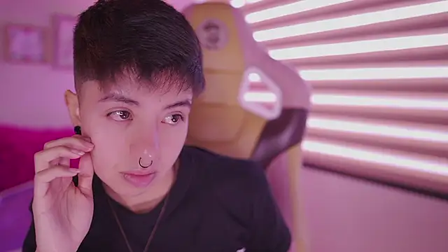 tommy blue online show from 03.12.26