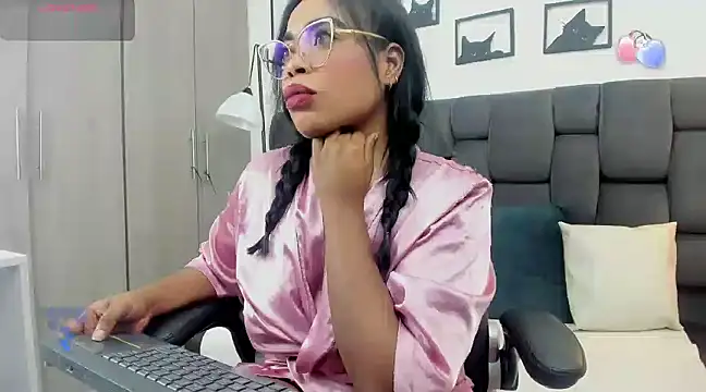 CandyMartinez  online show from 03.17.25