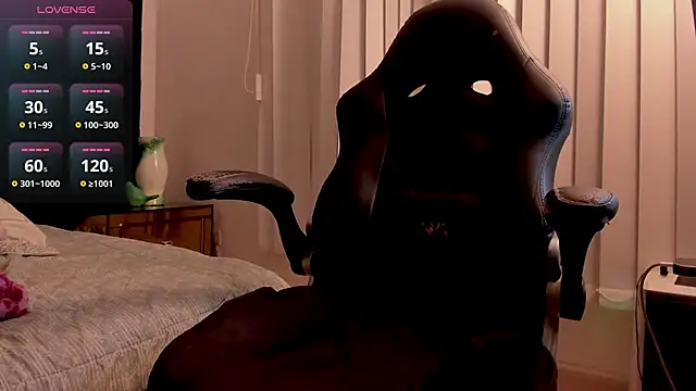 SaskiaGrendel online show from 03.15.26