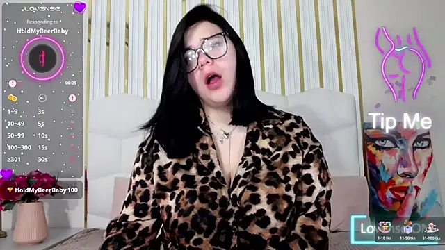 Eliss Shyyo online show from 10.19.25