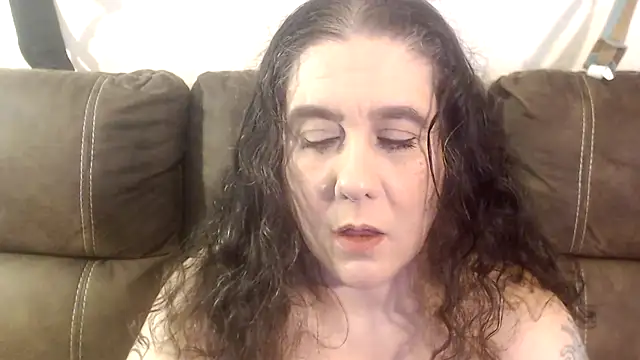 Dreaming Of Blue online show from 01.11.26