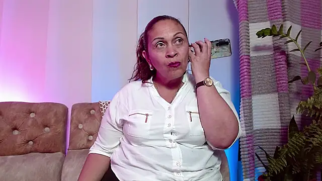 Snapshot of scarlettbooty chatting on 02.24.26 scarlettbooty online show from 02.24.26