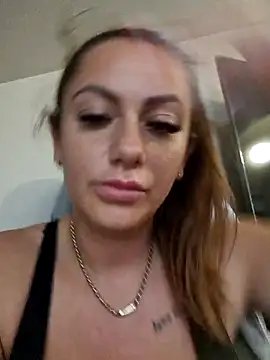 Jennifer24    online show from 09.24.25