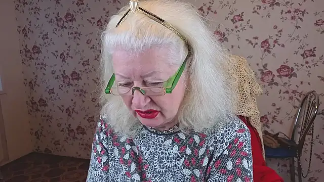 Maya Mayflower online show from 10.18.25