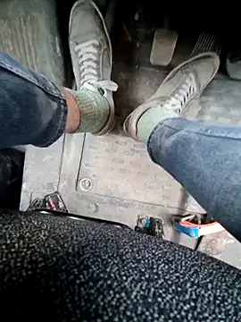 Snapshot of GM51-1988 chatting on 03.20.25 GM51-1988 online show from 03.20.25