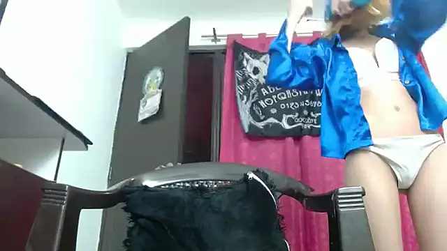 Snapshot of KratosAfroditacs chatting on 09.21.25 KratosAfroditacs online show from 09.21.25