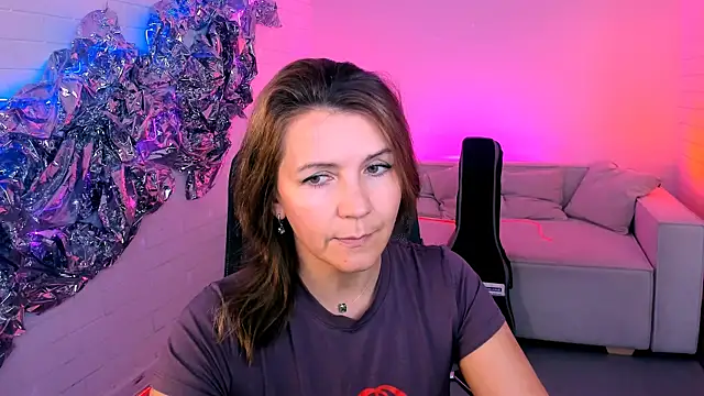 Snapshot of NicoleHitman chatting on 09.15.25 NicoleHitman online show from 09.15.25