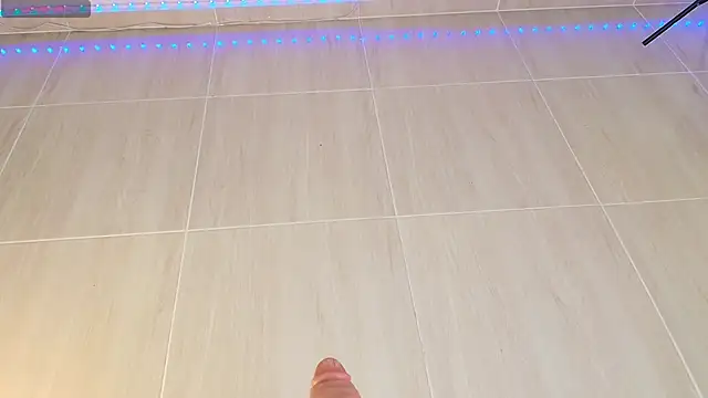 Vivi luv online show from 03.17.25