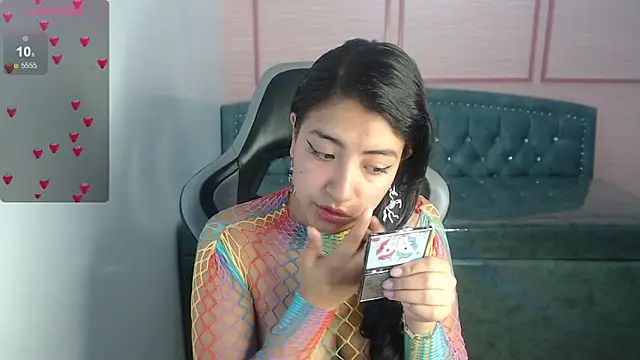 Snapshot of alexa_romero_t chatting on 10.22.25 alexa romero t online show from 10.22.25