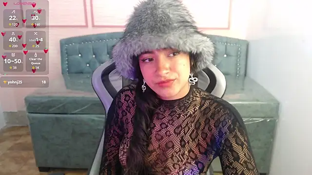 Snapshot of alexa_romero_t chatting on 11.18.25 alexa romero t online show from 11.18.25