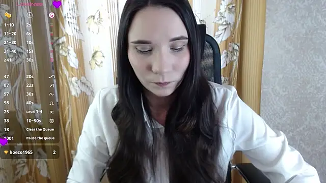 Snapshot of KateForLove chatting on 03.10.25 KateForLove online show from 03.10.25