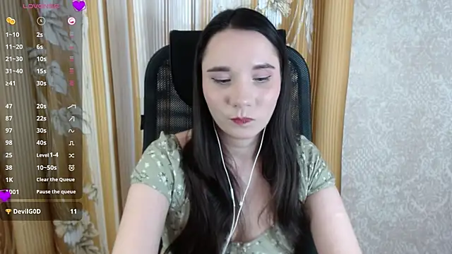 Snapshot of KateForLove chatting on 03.11.25 KateForLove online show from 03.11.25