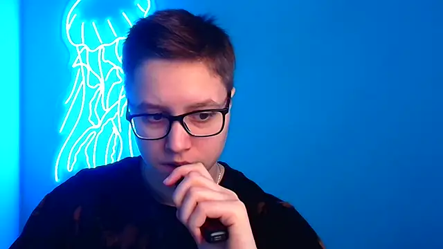 Snapshot of Bella_Swannn chatting on 03.11.25 Bella Swannn online show from 03.11.25