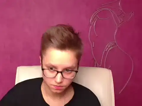 Snapshot of Bella_Swannn chatting on 03.15.25 Bella Swannn online show from 03.15.25