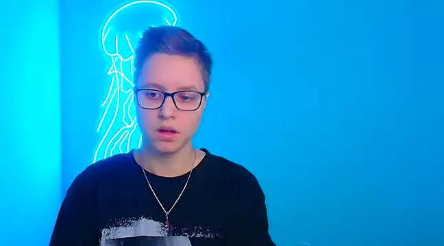 Snapshot of Bella_Swannn chatting on 03.15.25 Bella Swannn online show from 03.15.25