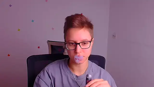 Snapshot of Bella_Swannn chatting on 03.18.25 Bella Swannn online show from 03.18.25