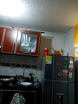 Ariana Rodriguez online show from 10.20.25