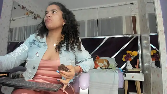 emma morgan 1 online show from 10.18.25