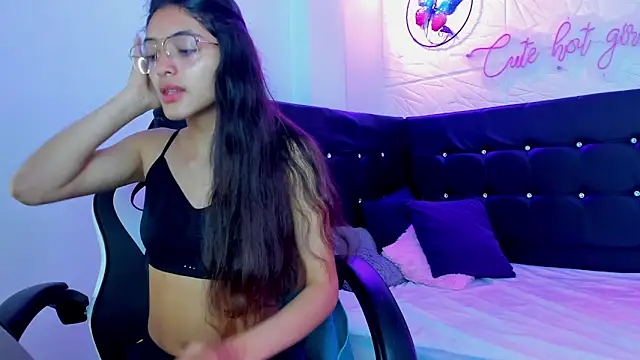 Snapshot of Valen_Person chatting on 03.17.25 Valen Person online show from 03.17.25