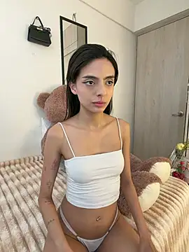 ZaraLuuv online show from 03.10.26