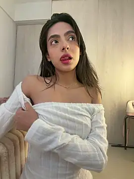 ZaraLuuv online show from 03.21.26