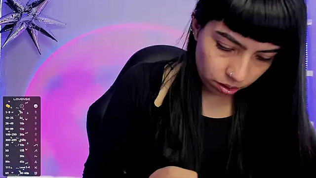 Saraa Desiree online show from 03.06.25