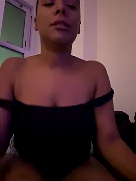 Melia Rayne online show from 10.17.25