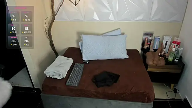 Chanel milff  online show from 04.13.26