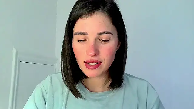 neferutt online show from 11.06.25