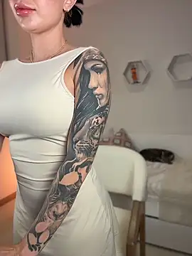 ValentinaMilann online show from 04.15.26