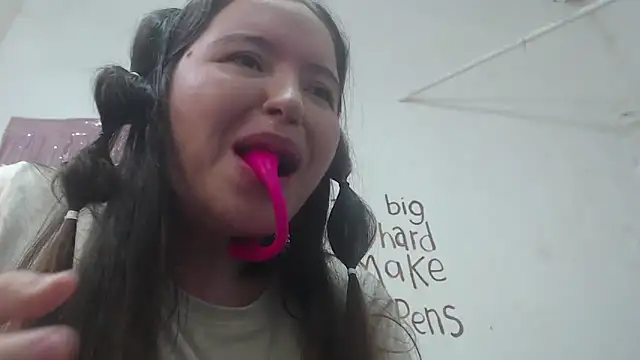 Snapshot of abbydirtys chatting on 10.26.25 abbydirtys online show from 10.26.25