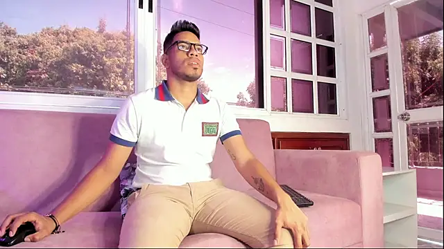 Snapshot of ETHAN_DRAVEN chatting on 09.13.25 ETHAN DRAVEN online show from 09.13.25