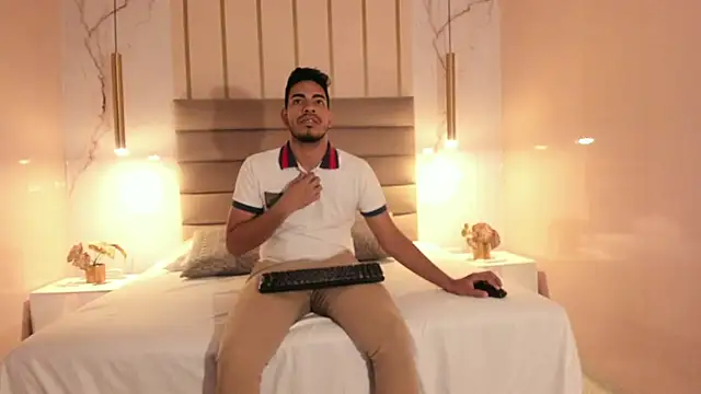 Snapshot of ETHAN_DRAVEN chatting on 10.02.25 ETHAN DRAVEN online show from 10.02.25