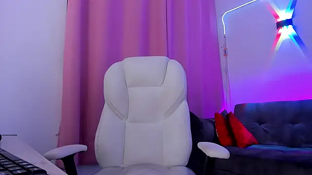 Snapshot of gaaby_foxx chatting on 09.09.25 gaaby foxx online show from 09.09.25