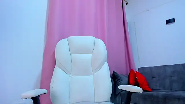 Snapshot of gaaby_foxx chatting on 11.06.25 gaaby foxx online show from 11.06.25