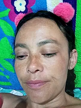 Snapshot of sarayulith chatting on 02.27.26 sarayulith online show from 02.27.26