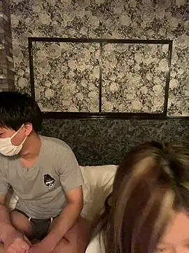 Snapshot of strawberryice chatting on 02.28.26 strawberryice online show from 02.28.26