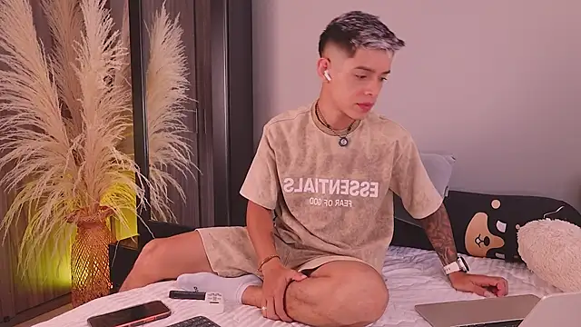 ErosKhaos online show from 03.21.26