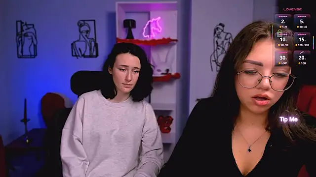 kiki swan online show from 03.21.25