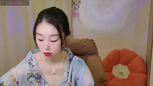 Snapshot of shaovu chatting on 10.06.25 shaovu online show from 10.06.25