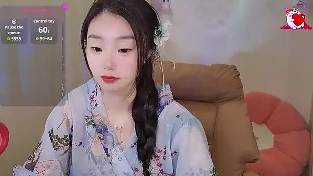 Snapshot of shaovu chatting on 10.26.25 shaovu online show from 10.26.25