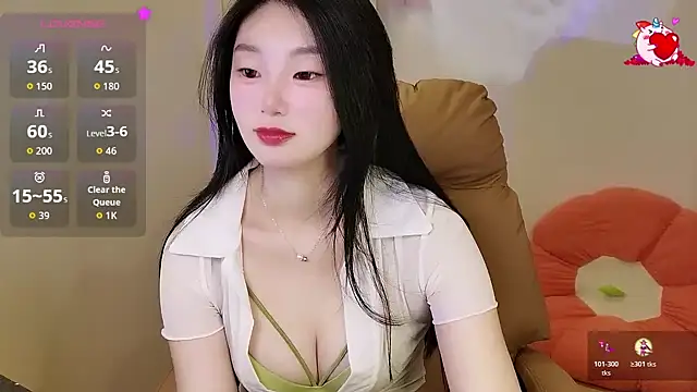 Snapshot of shaovu chatting on 11.03.25 shaovu online show from 11.03.25